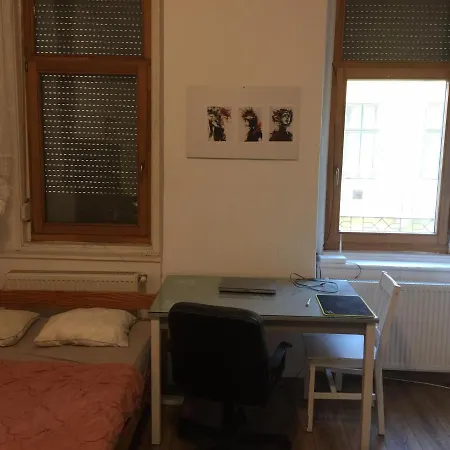 Apartment Spacious Private